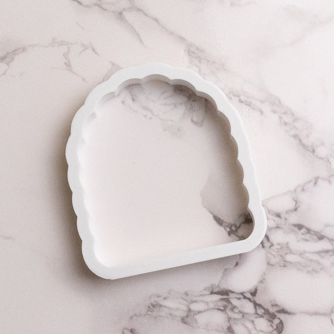 Scallop tall arch cutter